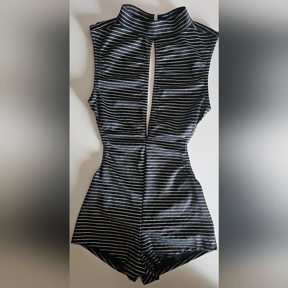 Body Language Romper - Picture 3 of 7